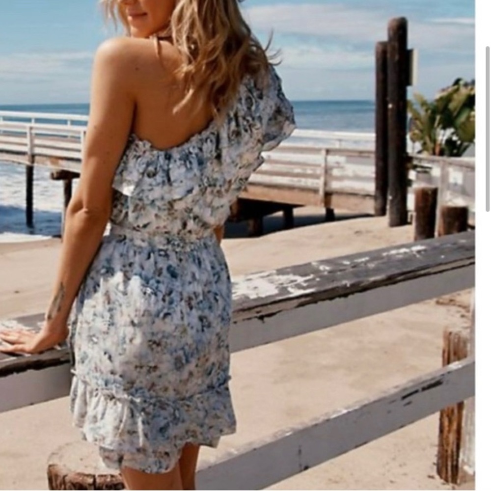LIKE NEW🔥 - Kate Hudson’s Happy x Nature Willow One-Shoulder Dress